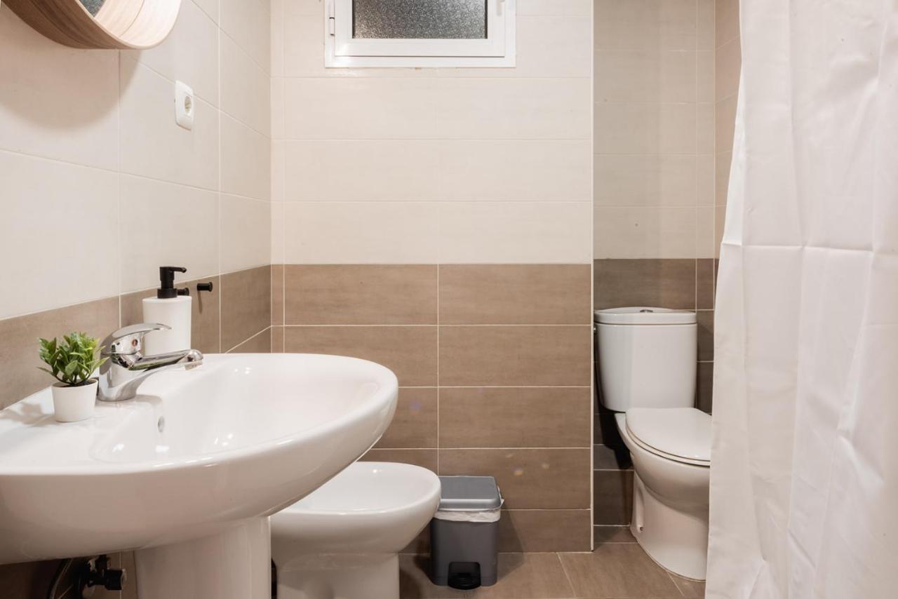 Apartamentos Fv Flats Valencia - Mestalla 9 ภายนอก รูปภาพ