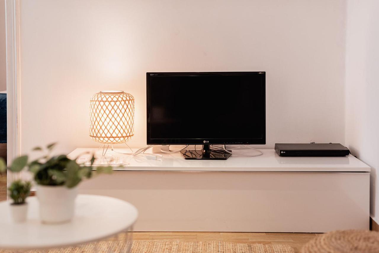 Apartamentos Fv Flats Valencia - Mestalla 9 ภายนอก รูปภาพ