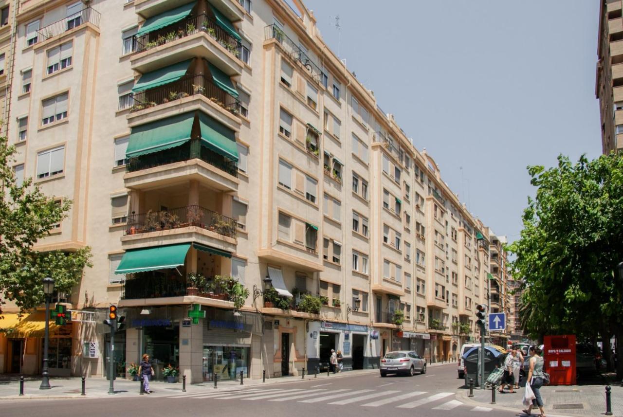 Apartamentos Fv Flats Valencia - Mestalla 9 ภายนอก รูปภาพ